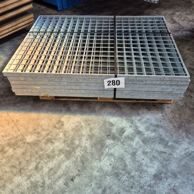 Sonderposten 6 gebrauchte Gitterroste 1340x1000x40 mm