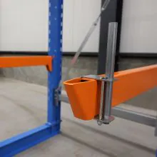 Abrollsicherung für schwere Kragarmregale für Arme 80x40 mm