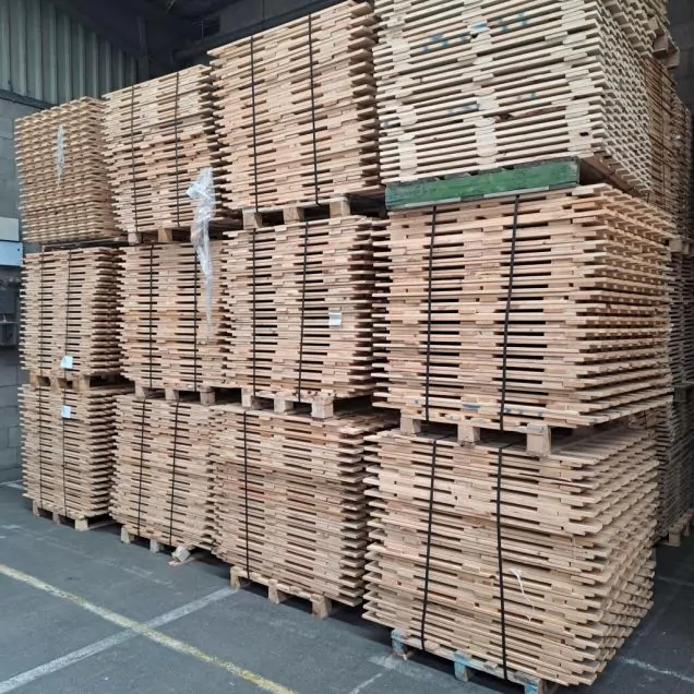 Steg 60% offen Fichtenholz - 1200x100x20mm Klemmabstand 60mm Gebraucht